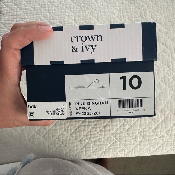 Crown & Ivy Pink Gingham Verna Sandals with Decorative Bows and embellishments - Picture 4 of 4